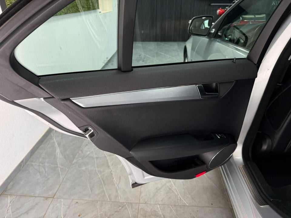 Mercedes C220 2,2 CDi Avantgarde aut. 4d