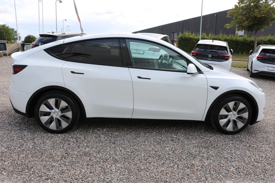 Tesla Model Y RWD 5d