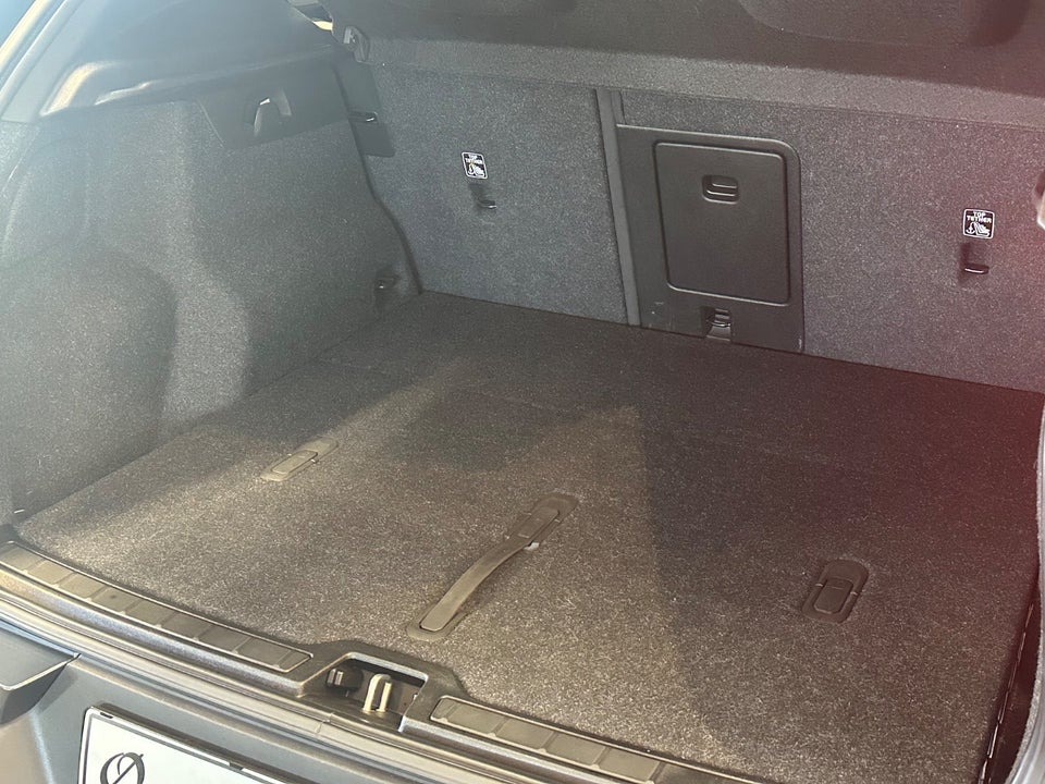 Volvo XC40 P8 ReCharge Twin Pro 5d