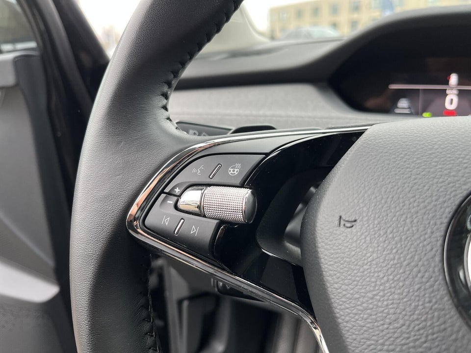 Skoda Enyaq 80 iV Loft 5d