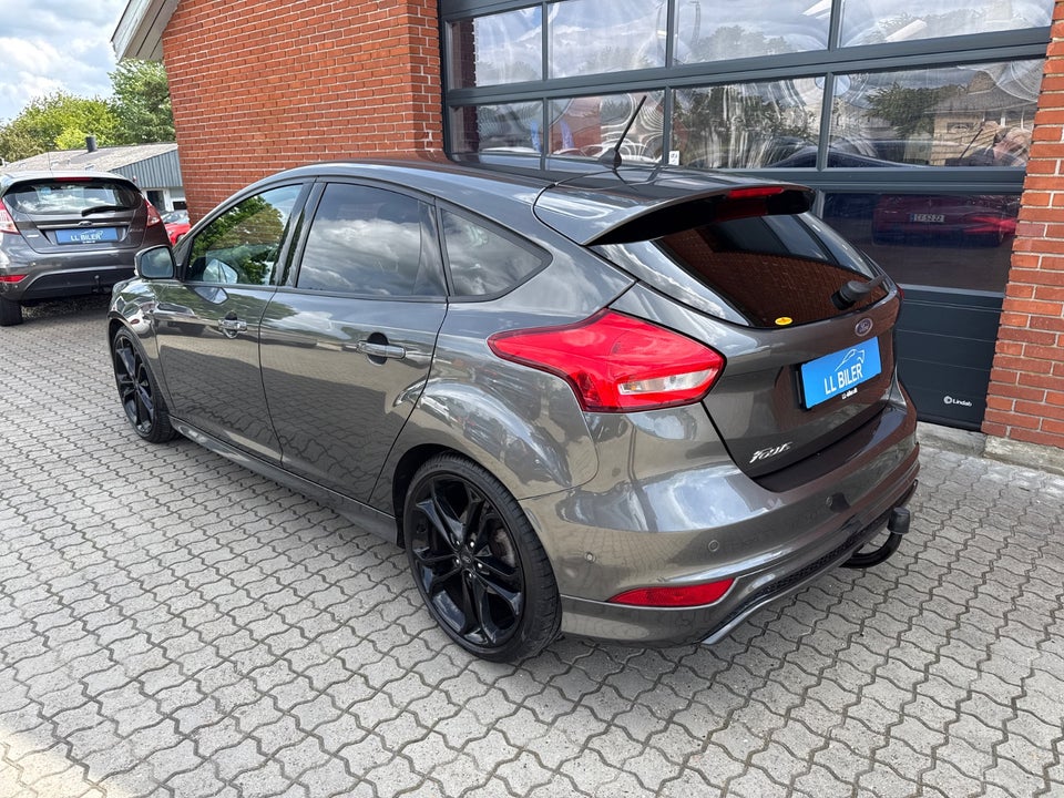 Ford Focus 1,0 SCTi 125 ST-Line+ 5d