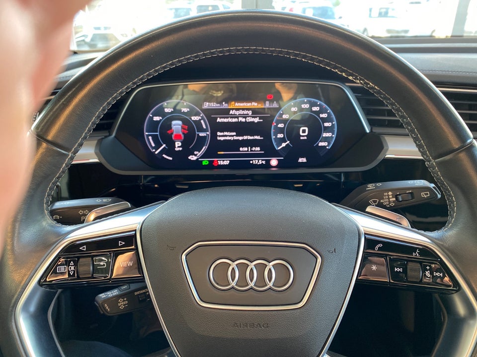 Audi e-tron 55 S-line quattro 5d