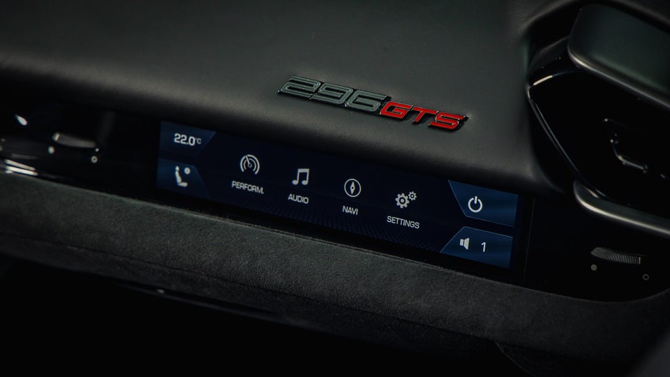 Ferrari 296 GTS 2,9 DCT 2d