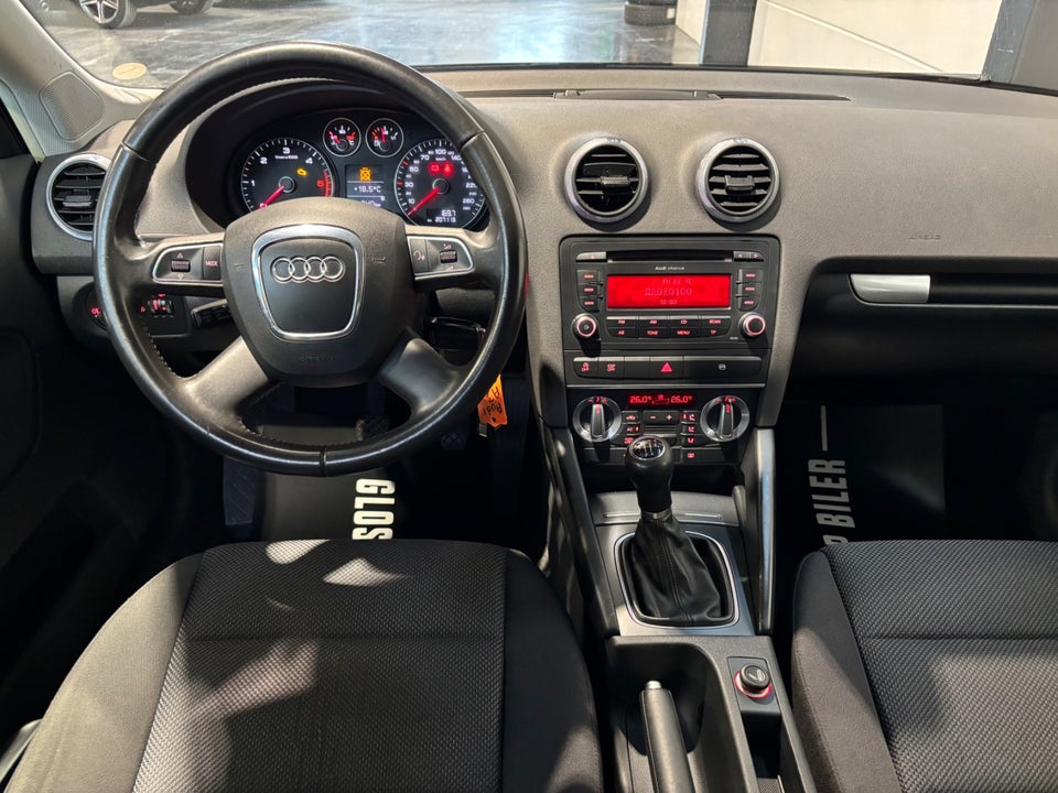 Audi A3 1,6 TDi Ambiente Sportback 5d