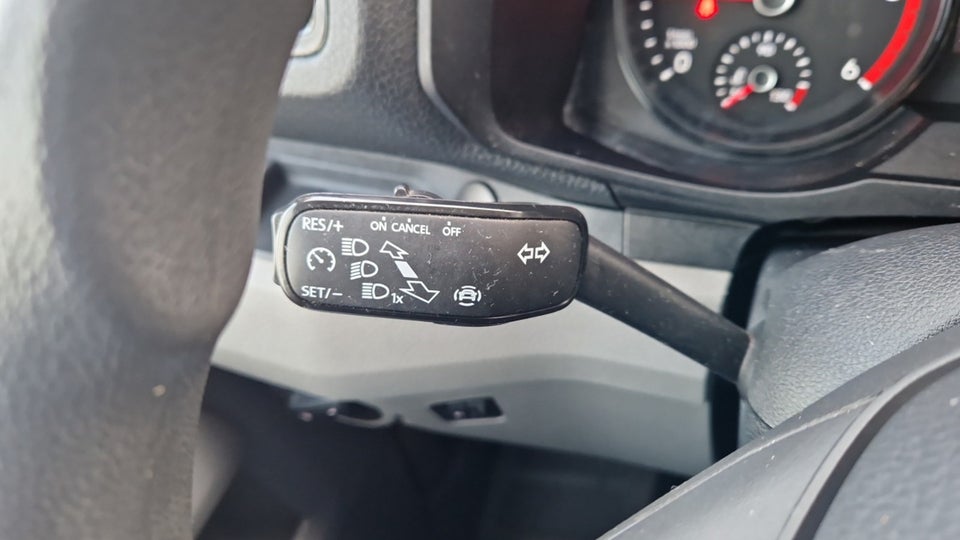 VW Crafter 35 2,0 TDi 177 Kassevogn L3H2 aut.