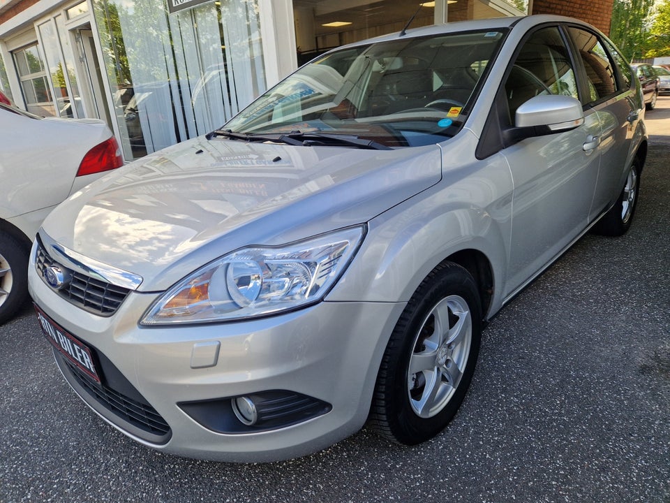 Ford Focus 1,6 Titanium 5d