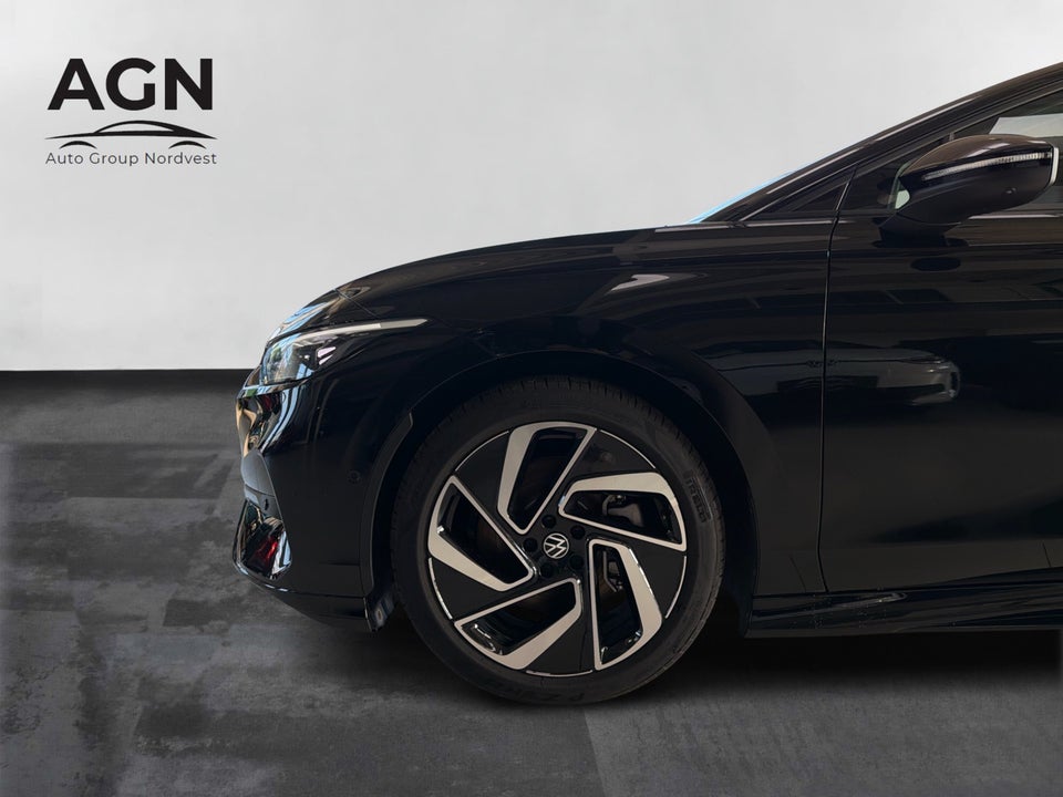 VW ID.7 77 Style+ Tourer 5d