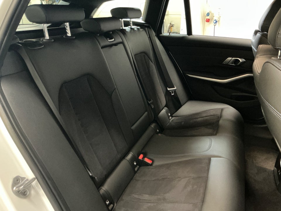 BMW 330e 2,0 Touring M-Sport aut. 5d