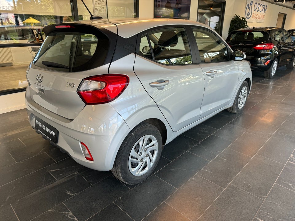 Hyundai i10 1,0 MPi Essential Komfort 5d