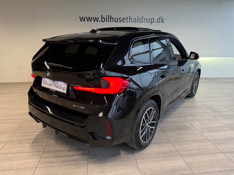 BMW iX1 xDrive30 M-Sport 5d