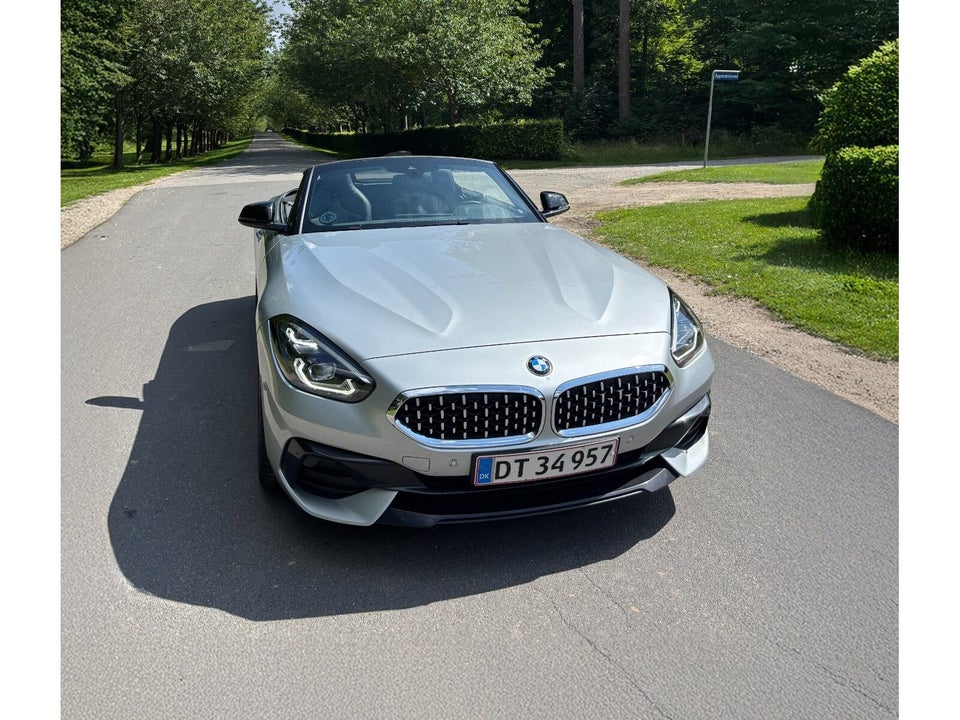 BMW Z4 2,0 sDrive20i Roadster Connected aut. 2d