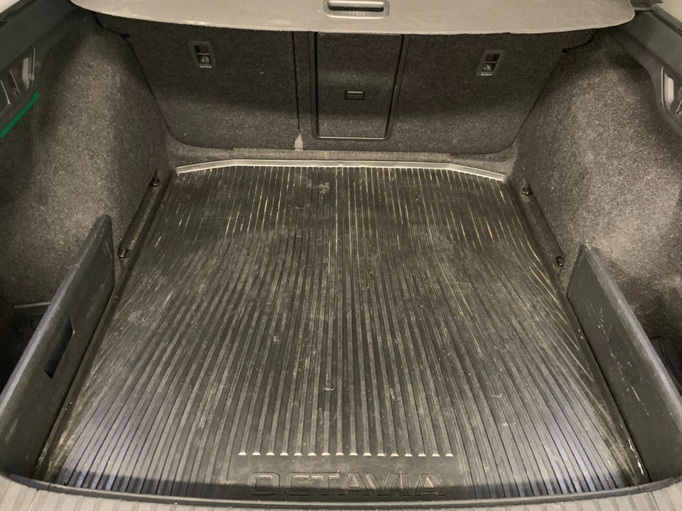 Skoda Octavia 1,0 eTSi 110 Style Combi DSG 5d