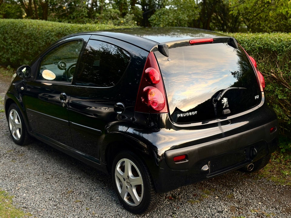 Peugeot 107 1,0 Sportium 5d