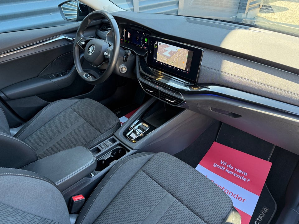 Skoda Octavia 1,4 TSi iV Plus Combi DSG 5d