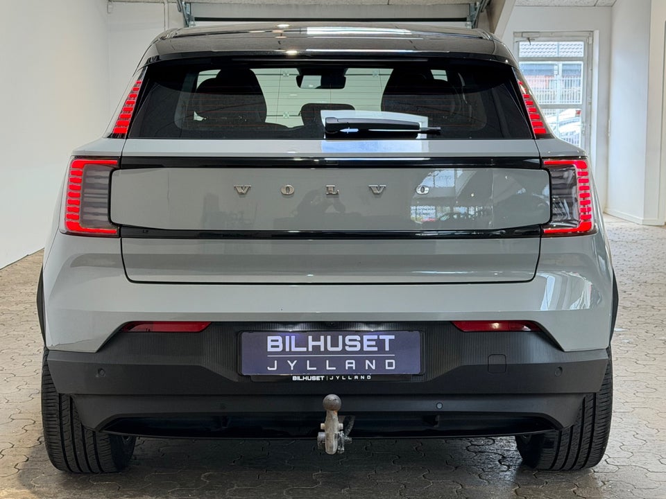 Volvo EX30 Extended Range Plus 5d