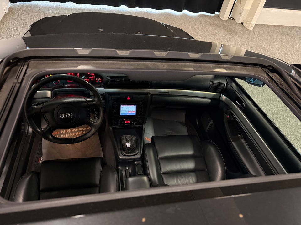 Audi S4 2,7 Avant quattro 5d