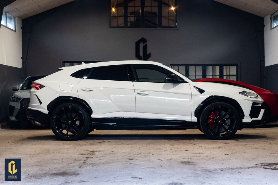 Lamborghini Urus 4,0  5d