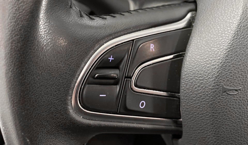 Renault Megane IV 1,3 TCe 140 Limited Sport Tourer EDC 5d