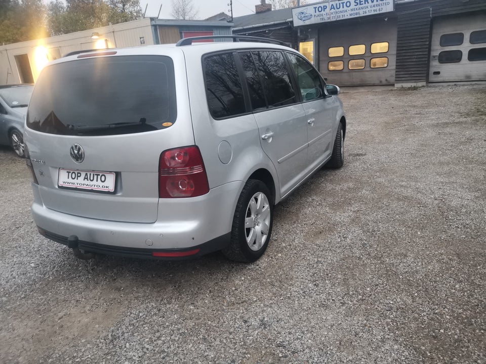 VW Touran 1,9 TDi 105 Trendline 7prs 5d