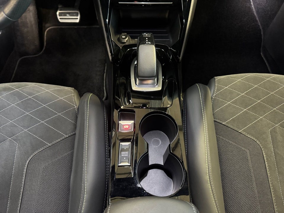 Peugeot e-208 50 GT Pack 5d
