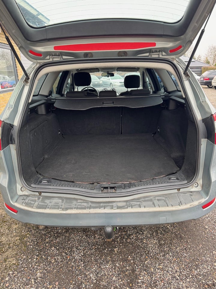 Ford Mondeo 2,0 Trend stc. 5d