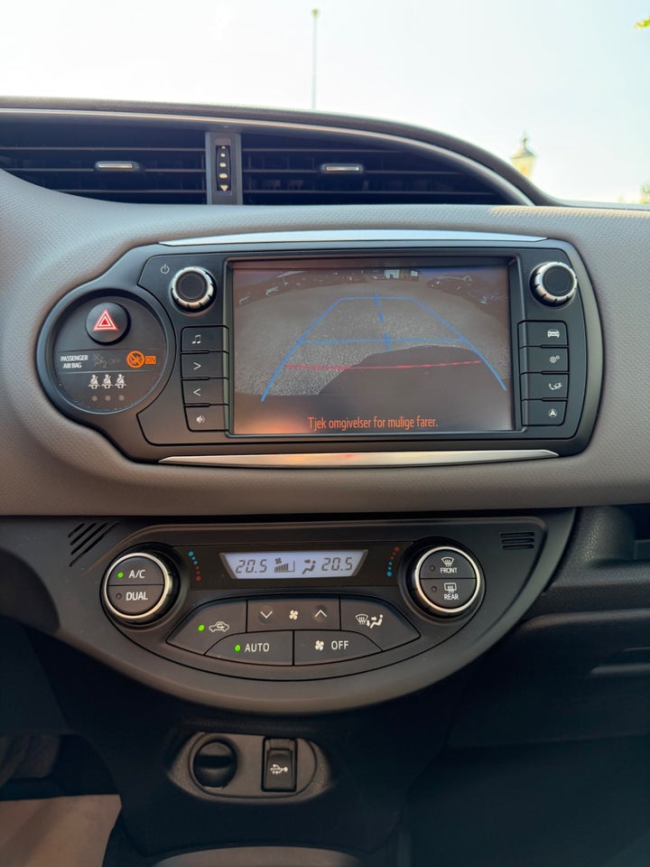 Toyota Yaris 1,5 Hybrid H2 Touch e-CVT 5d