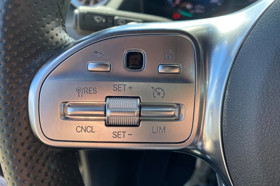 Mercedes EQA250+ 5d