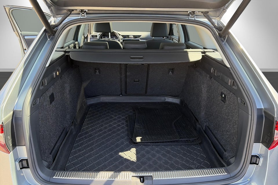Skoda Superb 1,5 TSi 150 Style Business Combi DSG 5d