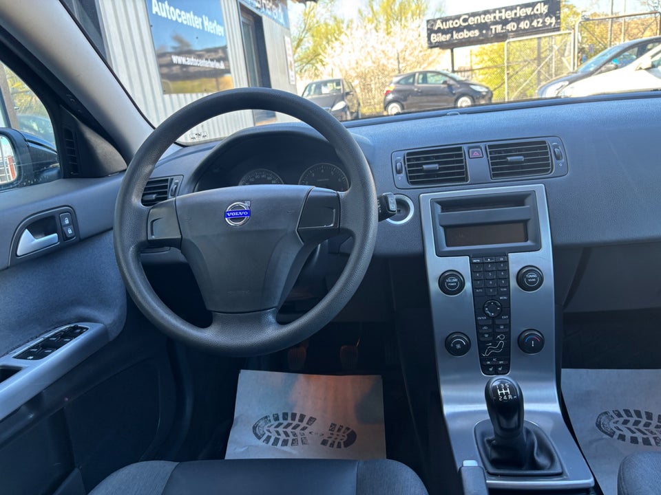Volvo V50 2,4  5d