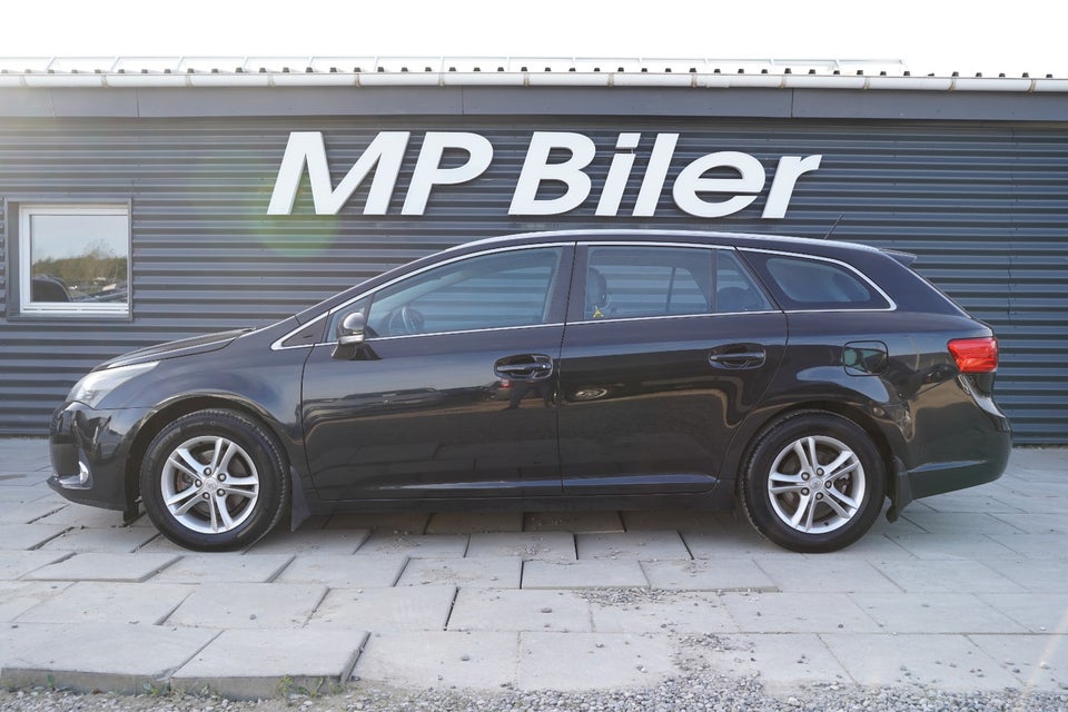 Toyota Avensis 1,8 VVT-i T2 stc. 5d