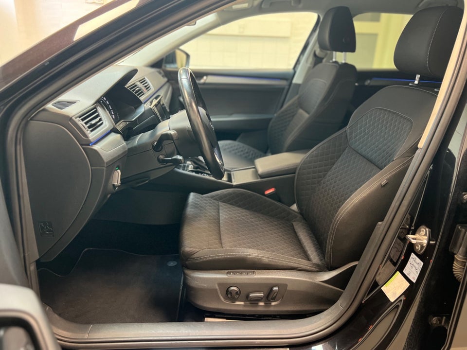 Skoda Superb 2,0 TDi 150 Style Combi DSG 5d