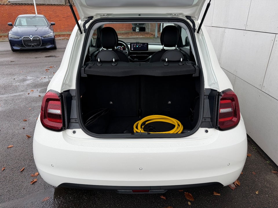 Fiat 500e 42 Icon 3d