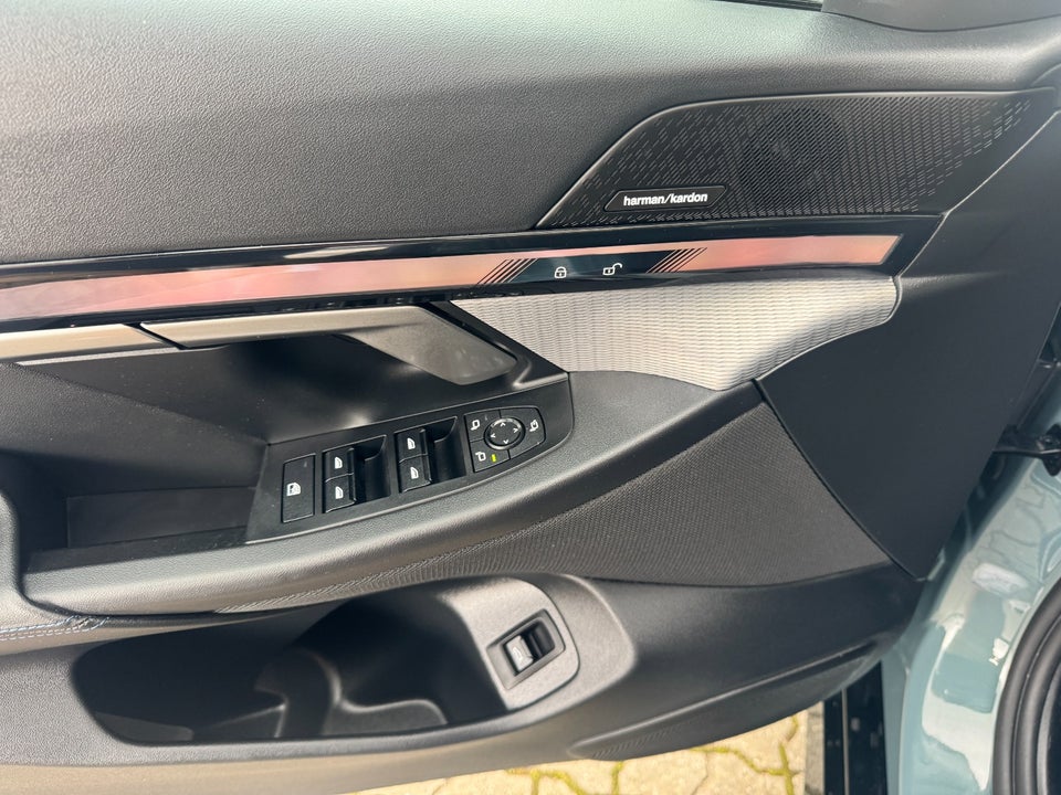 BMW i5 eDrive40 M-Sport 4d