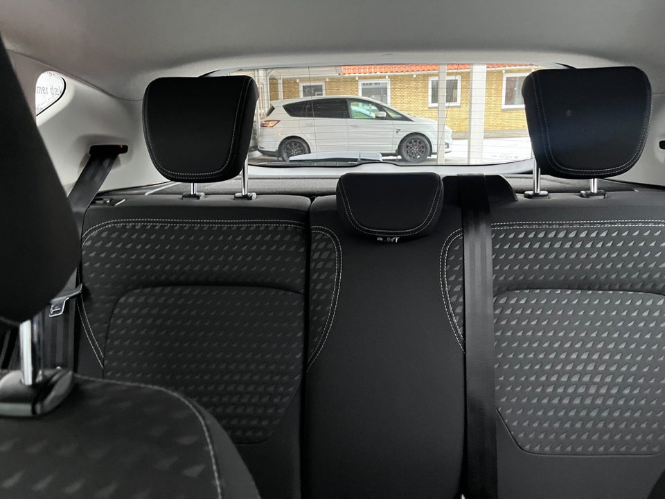 Ford Fiesta 1,0 EcoBoost mHEV Titanium 5d