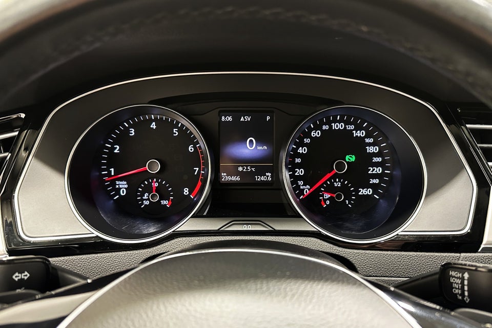 VW Passat 1,8 TSi 180 Highline Variant DSG 5d