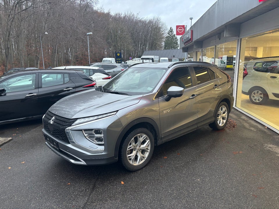 Mitsubishi Eclipse Cross 2,4 PHEV Intense CVT 4WD 5d
