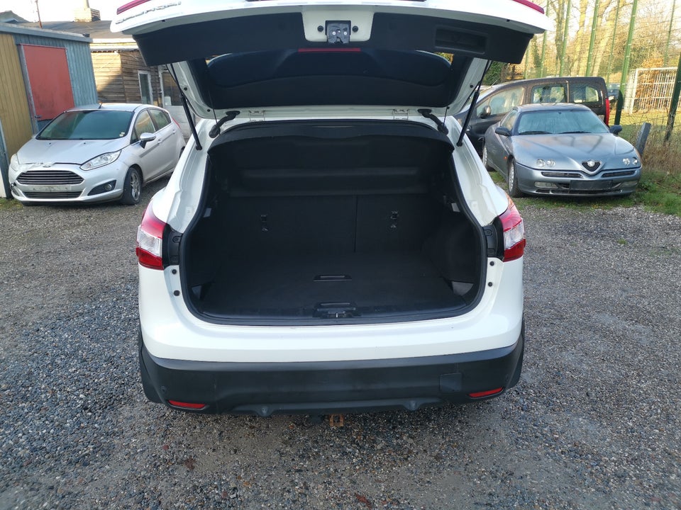 Nissan Qashqai 1,2 Dig-T 115 N-Tec 5d