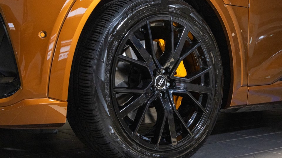 Audi e-tron 55 S-line quattro 5d