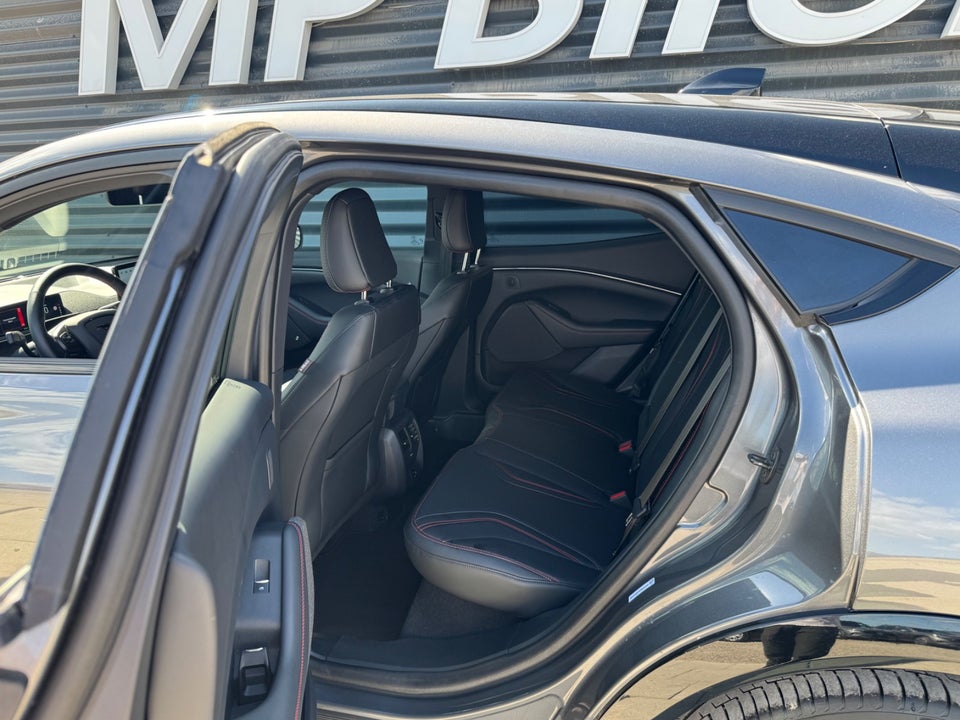 Ford Mustang Mach-E 88 Premium Extended Range 5d
