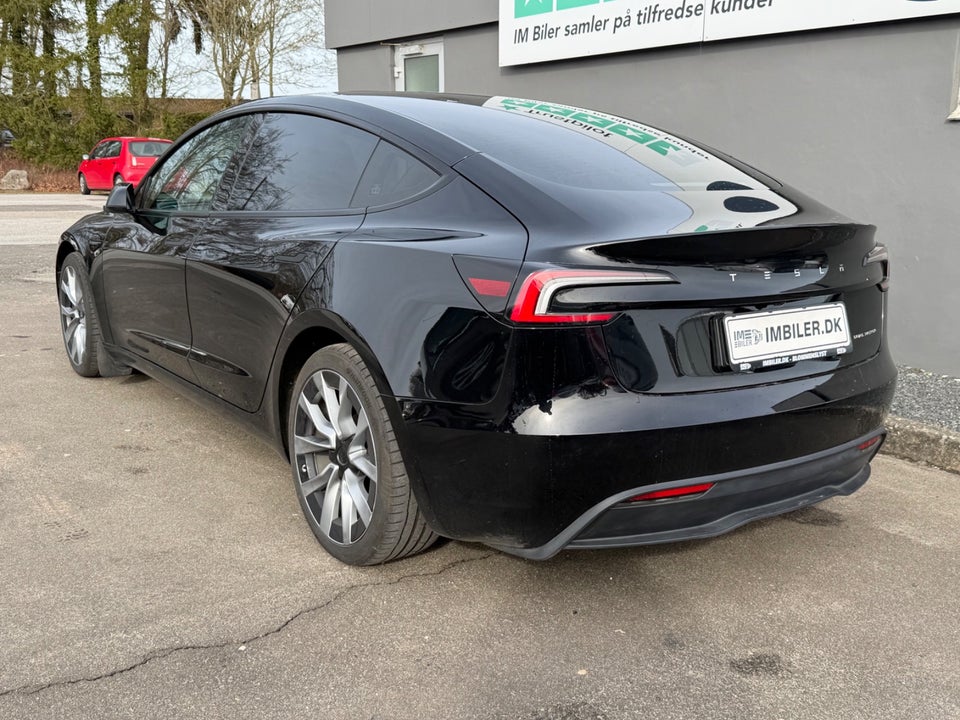 Tesla Model 3 Long Range AWD 4d