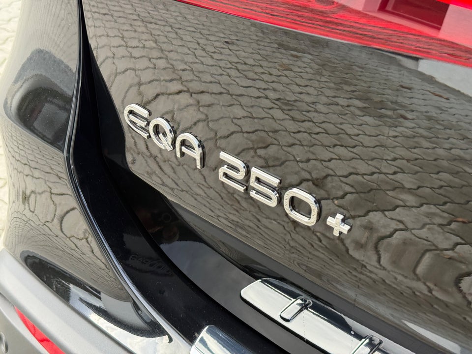 Mercedes EQA250+ AMG Premium 5d
