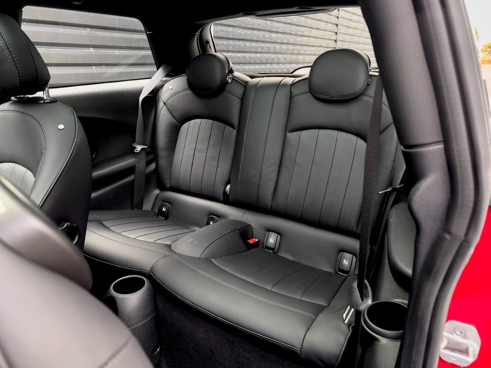 MINI Cooper SE Yours Trim 3d