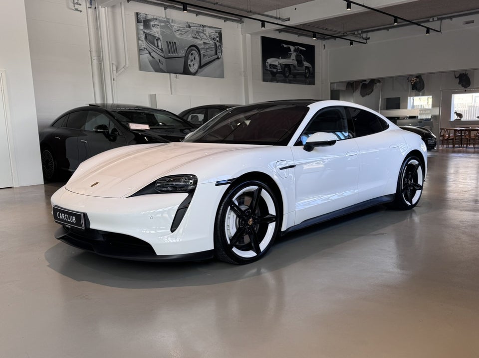 Porsche Taycan 4S Performance+ 4d