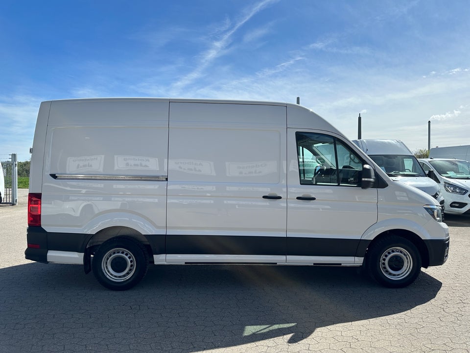 VW Crafter 30 2,0 TDi 177 Kassevogn L3H2