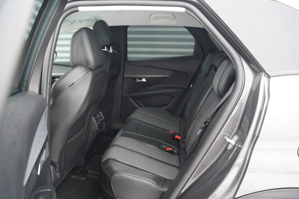 Peugeot 3008 1,6 Hybrid Allure Pack EAT8 5d