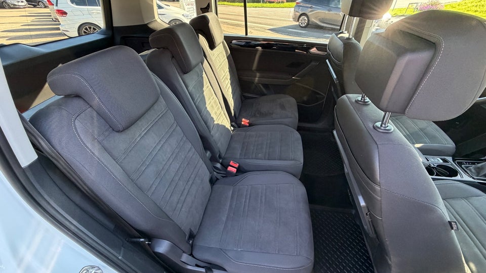 VW Touran 2,0 TDi 190 Highline DSG 5d