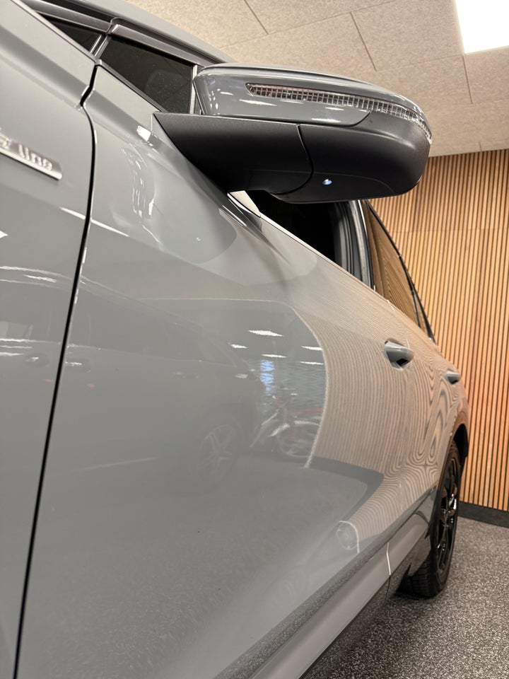 Audi Q4 e-tron 50 S-line quattro 5d