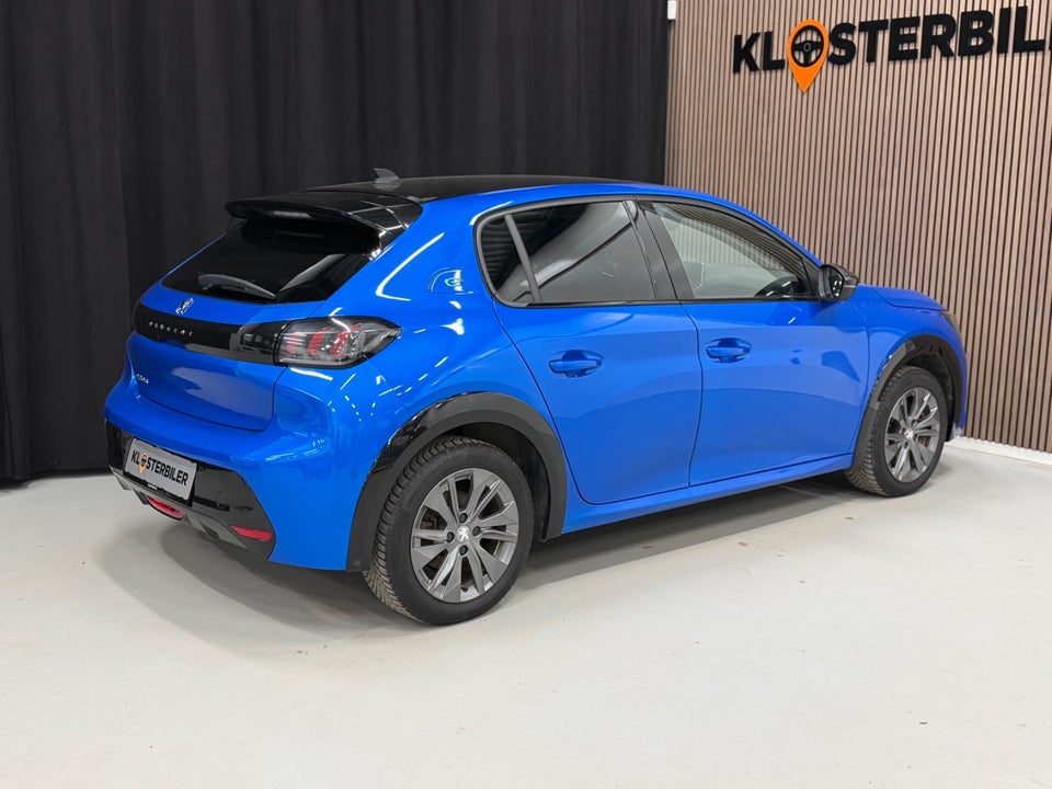 Peugeot e-208 50 GT 5d