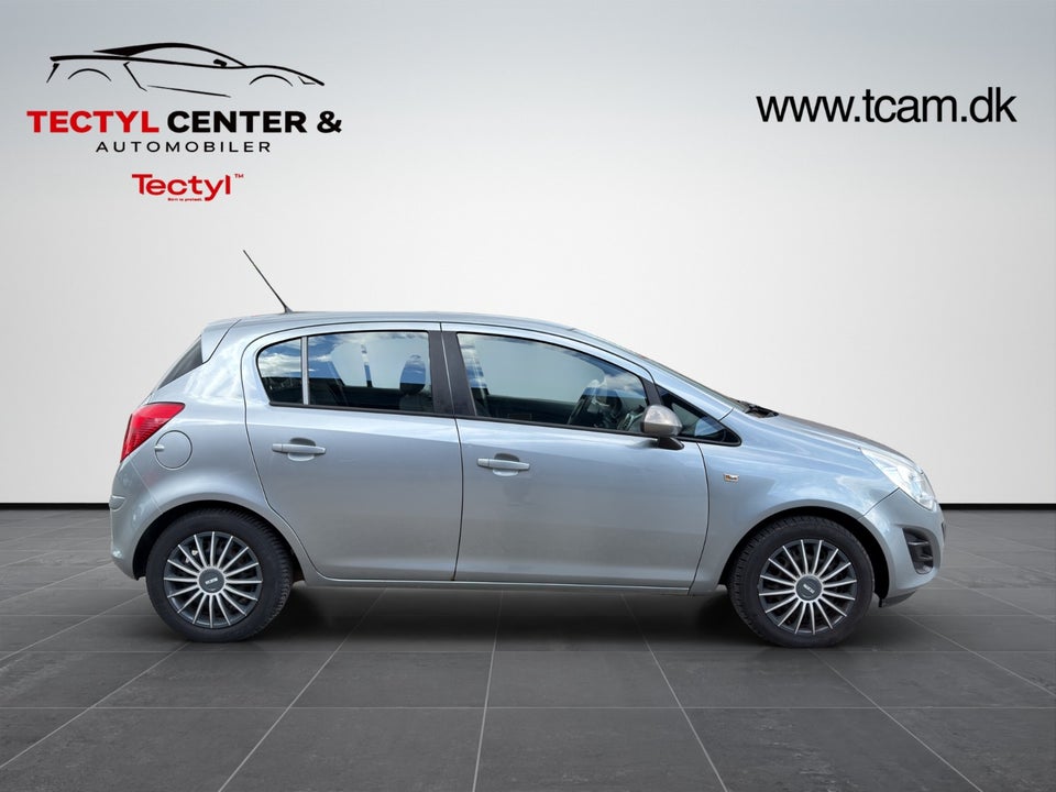 Opel Corsa 1,0 12V Enjoy 5d
