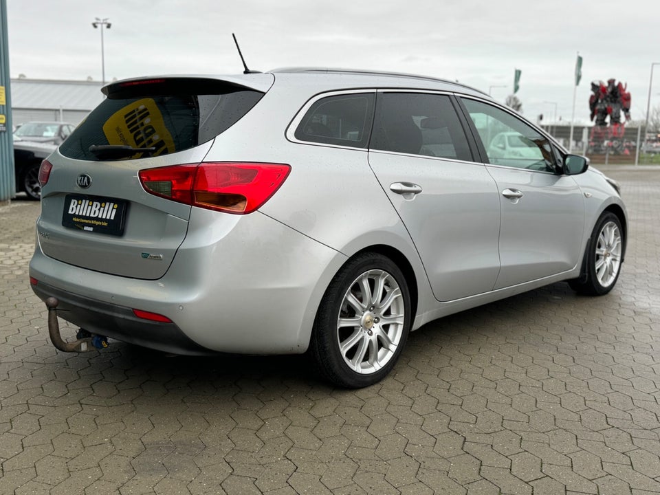 Kia Ceed 1,6 CRDi 128 World Cup SW 5d